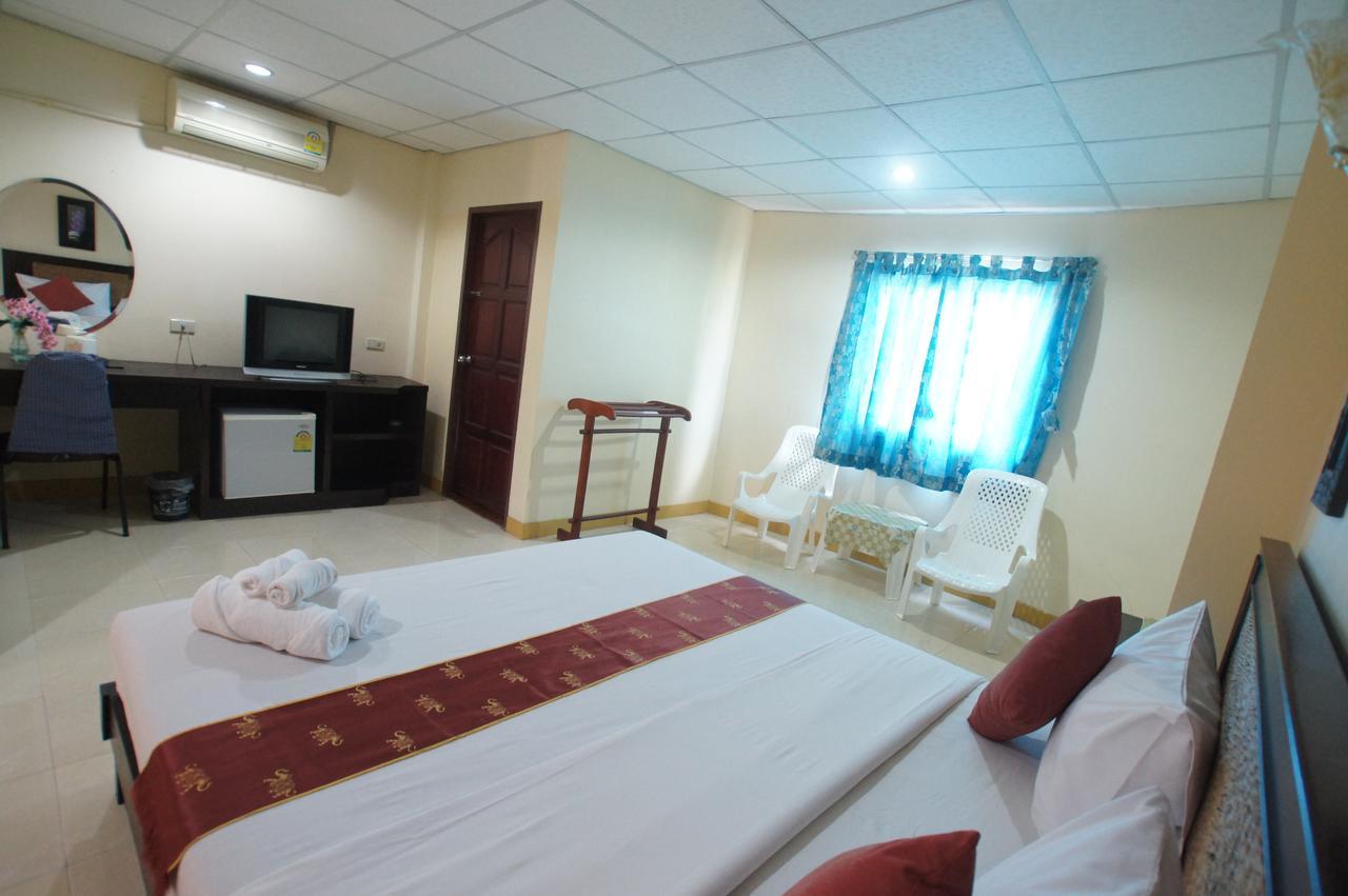 R.T. Hotel Khao Lak Exterior foto