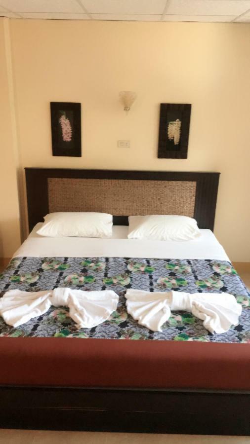 R.T. Hotel Khao Lak Exterior foto